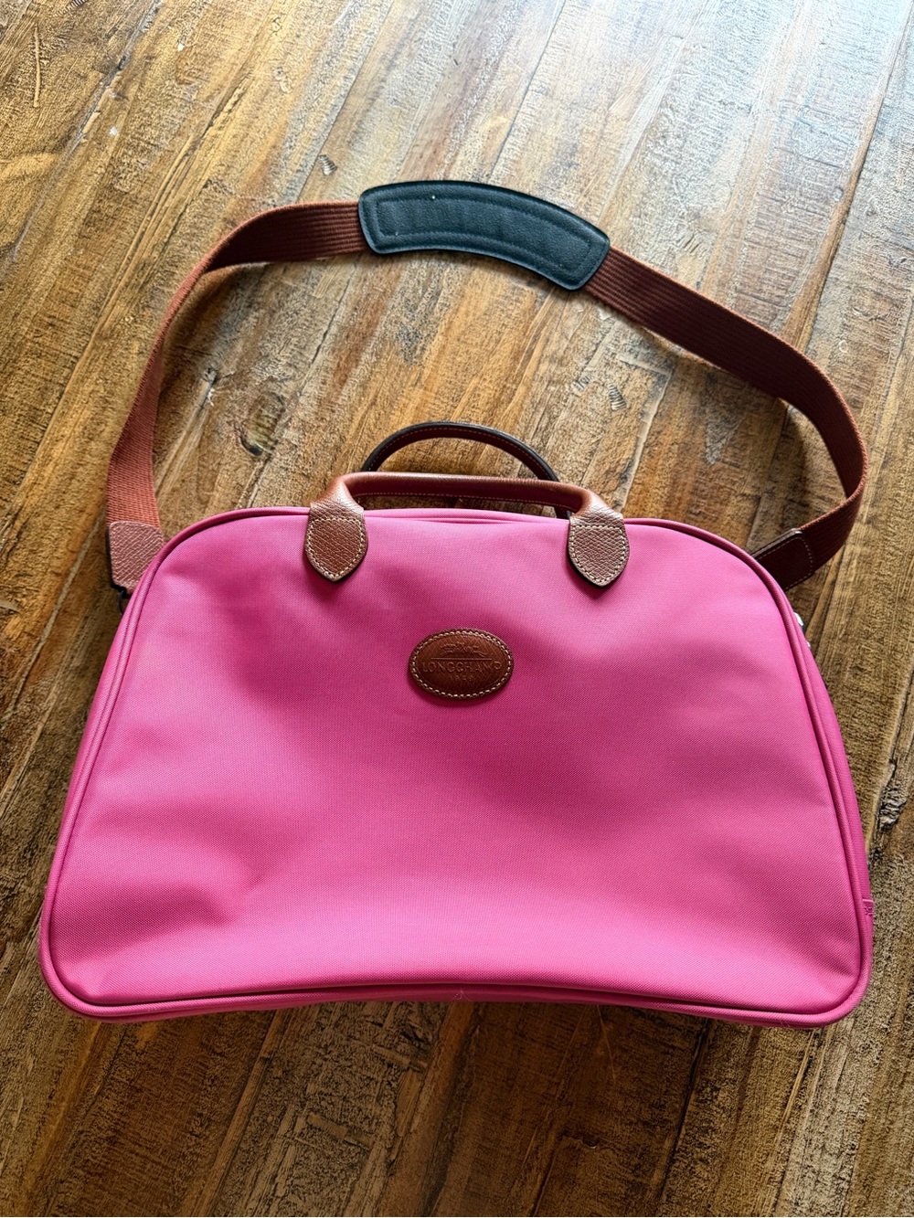 Longchamp vintage nylon weekend travel bag brand new no signs of use pink brown